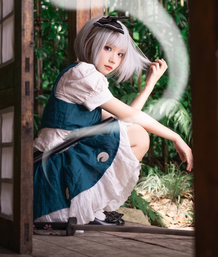 根据提供的内容，为该商品取一个花柒Hana8套合集，视频总量105P，大小1.27G，包含多款角色形象