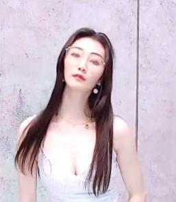 虎牙主播李遇安：定制作品精彩无限，5000大洋震撼下载！