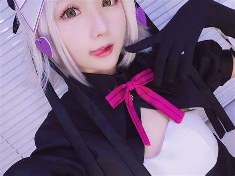 独家私拍美少女《你的小秋秋》合集，身材高挑气质性感，总大小337m，绝对精彩！