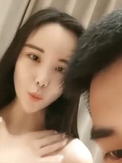 聂小雨奇怪热舞诱人星星52v46.2g舞蹈视频广受喜爱百度收藏184次