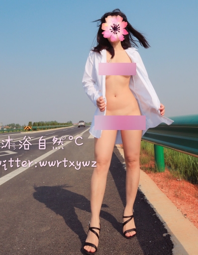 探讨。惊艳御姐浮力（沐浴自然°C）公园合集，让人们重新审视自然与人类的关系，同时也展现了在突然的瞬间，生活中的美好和意外。