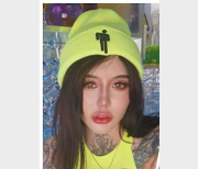 白富美网红Sexychloe高级资源2.12G，开放自W互动虐G多人游