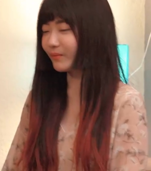 沈娜娜(璃奈酱)83v49.5g合集：百度云资源单下+115，精彩视频尽收眼底