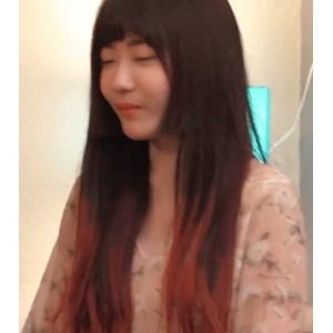 沈娜娜(璃奈酱)83v49.5g合集：百度云资源单下+115，精彩视频尽收眼底