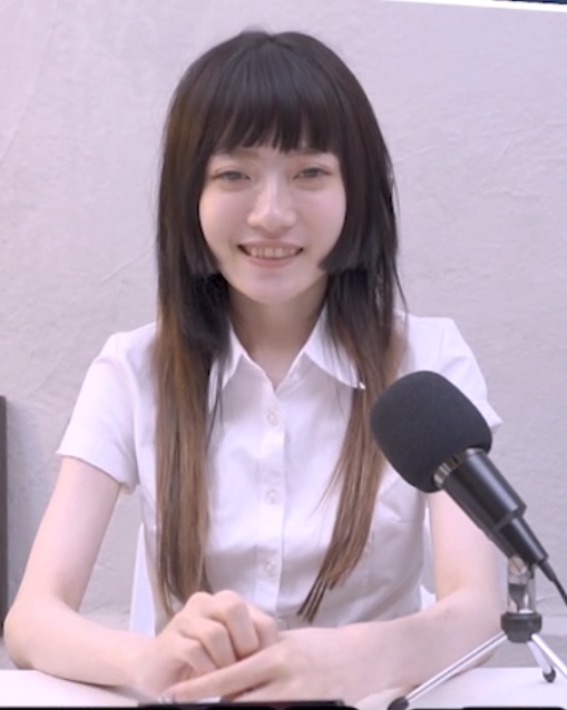 沈娜娜(璃奈酱)83v49.5g合集：百度云资源单下+115，精彩视频尽收眼底