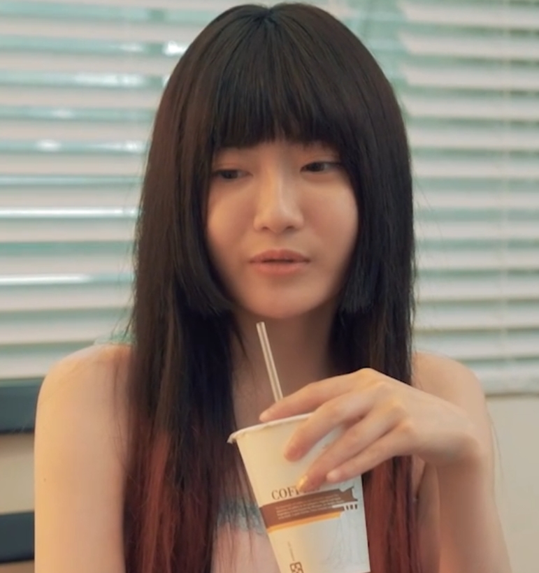 沈娜娜(璃奈酱)83v49.5g合集：百度云资源单下+115，精彩视频尽收眼底