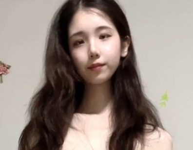 超反差魅力！Pudding果冻小姐9v222m视频收藏量飙升，百度、ED2K等你来探索！