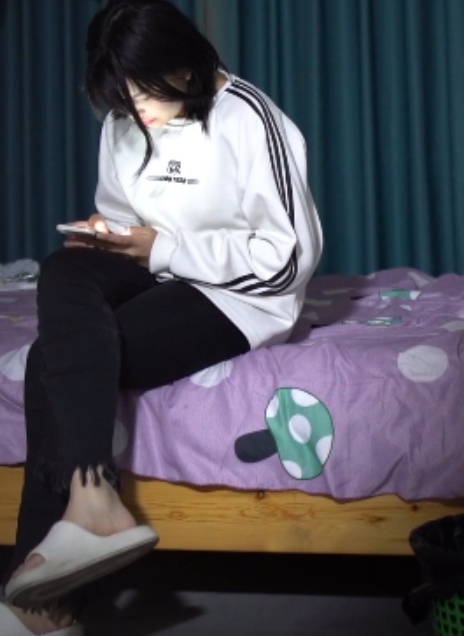 专找年轻小妹妹鱼哥最新合集135V34.7G，百度ED2K收藏185