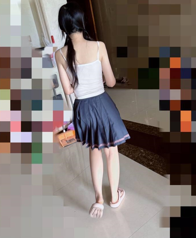 户外互动海角小表妹最新合集10V1.59G，精彩互动