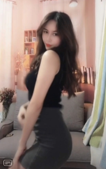 抖音快手反差婊主播无底线合集153V1.49G，PK露阴吸引流量