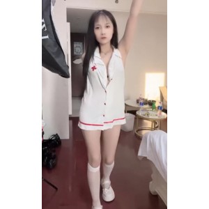 快手清纯小妹小乖梅姨定制私拍合集12V227M，热舞精彩瞬间