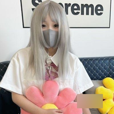 转载搬运百度盘福利姬小千绪白净小妹子全系列合集NV1.6G，下载后添加后缀解压！