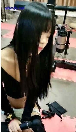 高反差虎牙美女主播天晴才艺道具展示大合集1V1G，精彩纷呈