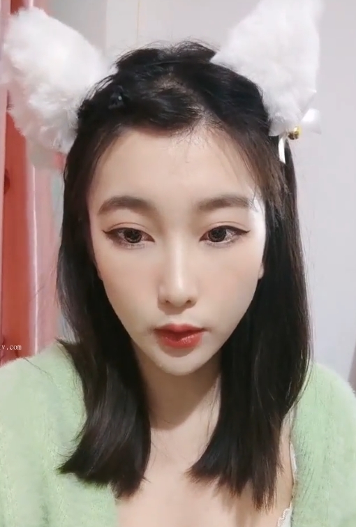 百度妮儿学姐292v207g合集123部115G，包含十柒学姐，支持单独下载，已去重至12.07