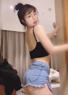 雅玲桃子萍妹热舞94V4.17G超诱惑