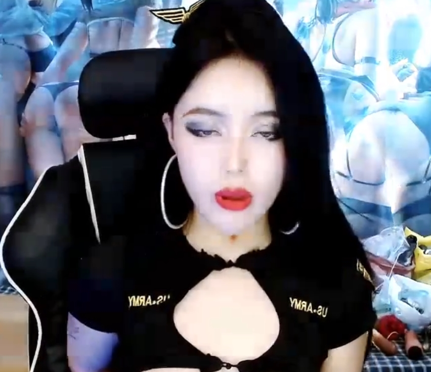 网盘REAOWNA御姐作品v1311.6g诱人