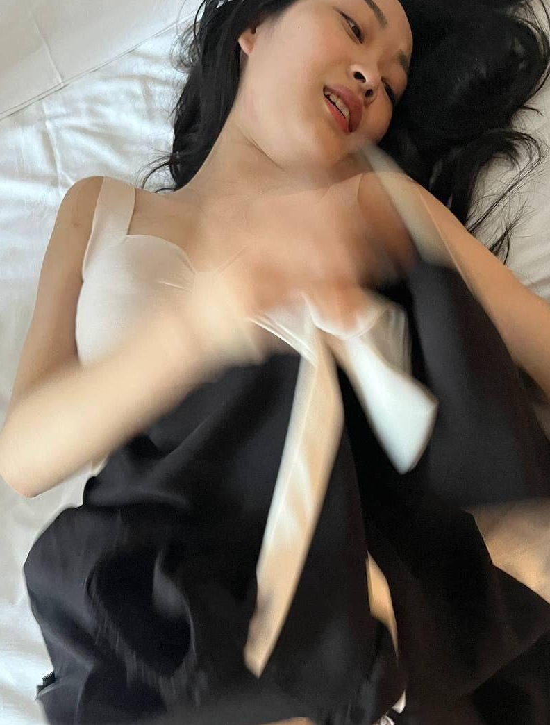 推特林雅静微坦实拍私密35部19.5G