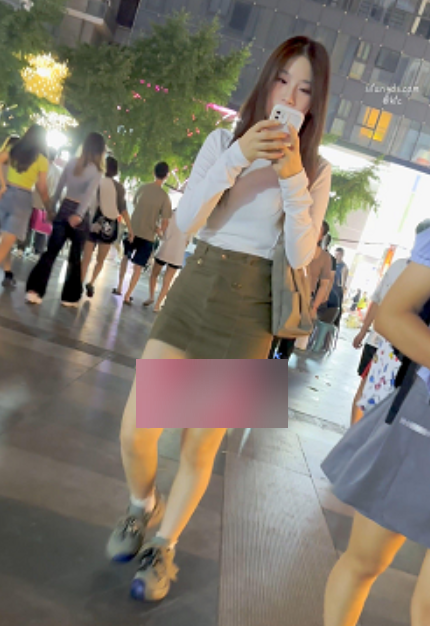 街头双姝迷幻风暴36分钟肯德基翘臀姐妹花视频合集