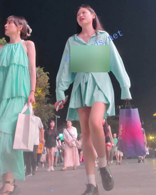 CSCD街拍蓝色连衣裙闺蜜50V677MB够顶