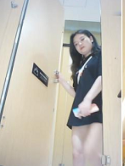 浴室偶遇高清片段15部699M视觉盛宴