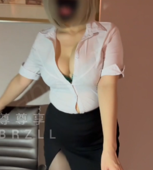 家有E妻原创合集15部推特1.3G太诱人