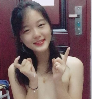 素人反差婊疯狂实录20部3.4G夜场私拍合集