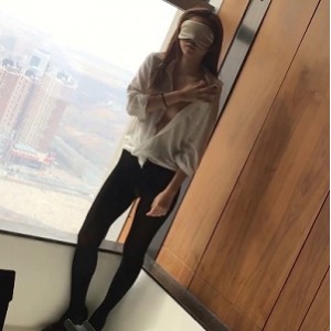 抖音黑丝裤袜珍藏版两部合集1.3G绝对领域