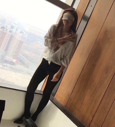 抖音黑丝裤袜珍藏版两部合集1.3G绝对领域