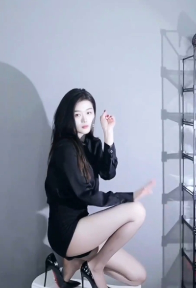 张昔由抖音会员群舞蹈12V714M居家特供