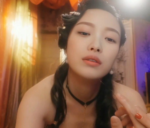 辣舞云倪妮旗袍黑丝致命诱惑1.58G实战教学片