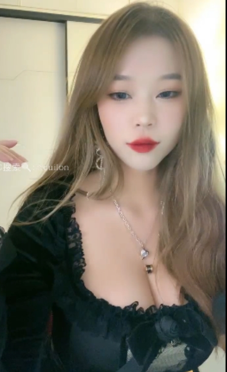 套路直播白桃盯送1V1.2G太会了