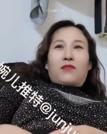 密桃婉儿豹纹出击7V559片段2.3G太会扭了