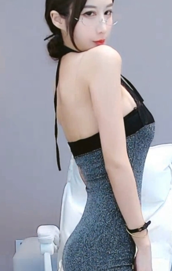 小南南斗鱼热舞福利合集88部11.11G太会扭了