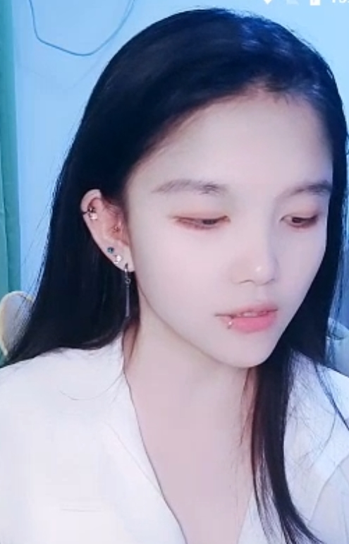 推特月亮女王私密视频珍藏版22v16.2g