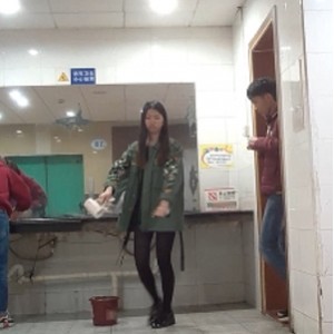 88部电子厂小美丰满合集236G太劲爆