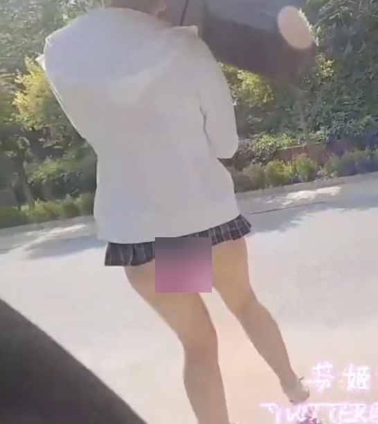 网传芬姬夏妓夫妻实战395部18.3G稀缺展示