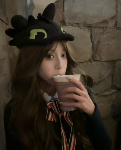 赵思珊野外情侣31部1.54Gpikpak网盘泄密版