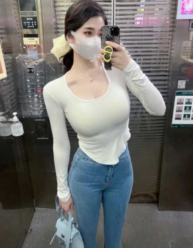 汤圆妈小莹子抖音私密视频1V1192.5MB珍藏版