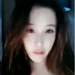 小虾虾双弹展示虎牙直播露肉时刻6V936M珍藏版