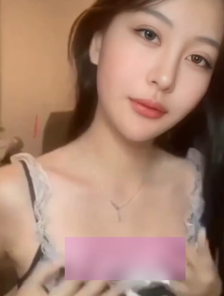 按头玩弄嘴泄密超清视频27V+18P超顶颜值小姐姐合集