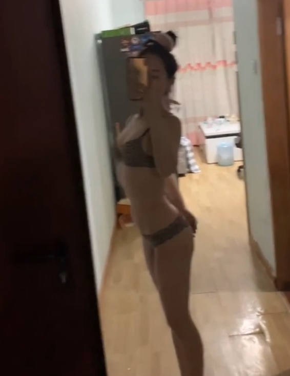 抖音反差妹合集78部4G太火辣了