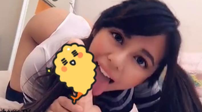 某推超人气运动型亚裔优质浮力姬（KittyXkum)最新稀缺合集