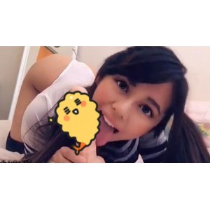 某推超人气运动型亚裔优质浮力姬（KittyXkum)最新稀缺合集