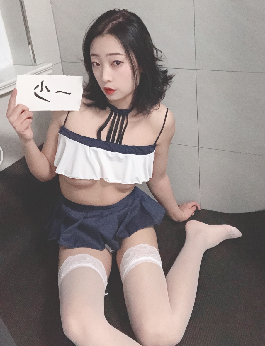 15.7G一少圈内举牌定制露脸视频超对味