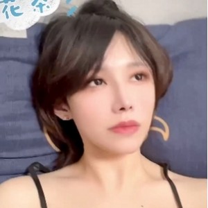 OnlyFans花茶TS女王纯欲私房集7部968MB瞬间充血