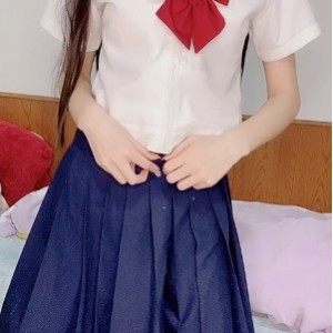 傻女樱狸子服装诱惑3部曲900M合集太撩火