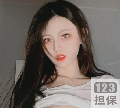 某推粉嫩狐狸小妖LUCKYYCXYHLXY合集63部844M妖媚丰腴