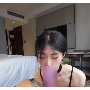 妮卡西嗷苗条伪娘黑丝高跟网盘1V880M太勾人