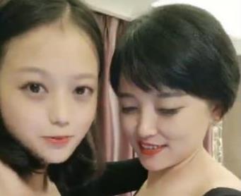 745MB快手小海媚拉侄女下水热舞视频1部韵味太足